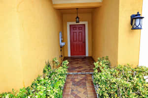 825 Fieldstone Way, West Palm Beach, FL 33413, Sold 11/13/20