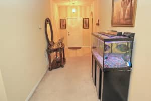 825 Fieldstone Way, West Palm Beach, FL 33413, Sold 11/13/20