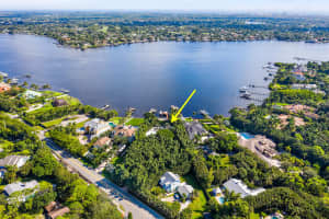 18826 Loxahatchee River Rd, Jupiter, FL 33458, Sold 03/31/21