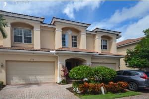 325 SW Otter Run Pl, Stuart, FL 34997, Sold 12/22/20