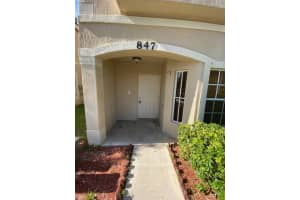 847 Summit Lake Dr, West Palm Beach, FL 33406, Sold 12/09/20