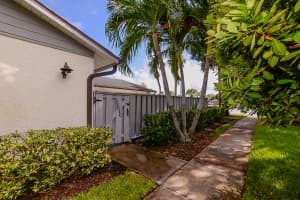 1301 Peppertree Trail, Fort Pierce, FL 34950, Sold 11/18/20