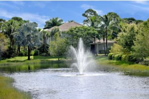 6037 Southampton Square S, Palm Beach Gardens, FL 33418, Sold 01/28/21