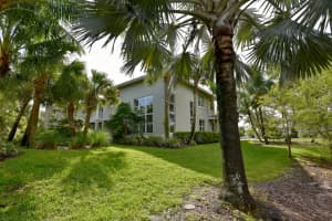 6037 Southampton Square S, Palm Beach Gardens, FL 33418, Sold 01/28/21