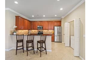 6325 Oxford Cir, Vero Beach, FL 32966, Sold 02/19/21
