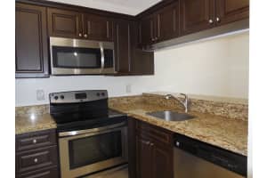 19113 Glenmoor Dr, West Palm Beach, FL 33409, Sold 11/23/20