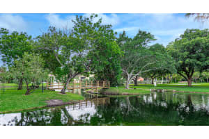 912 SW 9th St Cir, Boca Raton, FL 33486, Sold 11/02/20