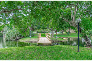 912 SW 9th St Cir, Boca Raton, FL 33486, Sold 11/02/20