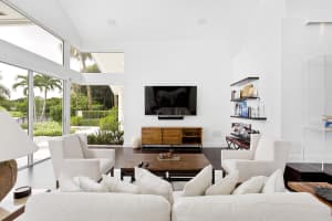 2368 Golf Brook Dr, Wellington, FL 33414, Sold 04/19/21