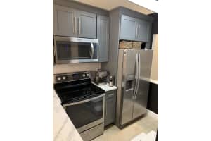 20304 Glenmoor Dr, West Palm Beach, FL 33409, Sold 01/04/21