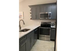 20304 Glenmoor Dr, West Palm Beach, FL 33409, Sold 01/04/21