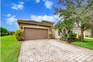 6645 Via Alfieri, Lake Worth, FL 33467, Sold 04/30/21