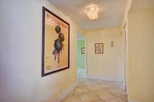 277 N Ocean Blvd, Boca Raton, FL 33432, Sold 12/18/20