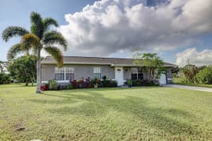 1589 SE Belcrest St, Port St. Lucie, FL 34952, Sold 11/17/20