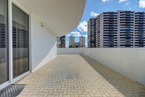 4600 N Ocean Dr, Riviera Beach, FL 33404, Sold 04/30/21