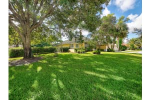121 Cypress Crescent, Royal Palm Beach, FL 33411, Sold 12/30/20
