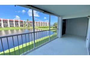 108 Half Moon Cir APT D2, Hypoluxo, FL 33462, Sold 03/29/21