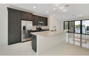 627 Windward Cir, Boynton Beach, FL 33435, Sold 12/21/20