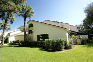 211 Oak Harbour Dr, Juno Beach, FL 33408, Sold 12/22/20