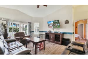 35 Valencia Dr, Boynton Beach, FL 33436, Sold 12/04/20