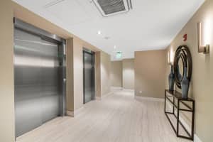 236 SE 5th Ave, Delray Beach, FL 33484, Sold 10/29/20