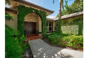10821 Paso Fino Dr, Lake Worth, FL 33449, Sold 01/28/21