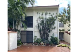 10590 SW 77th Terrace, Miami, FL 33173, Sold 12/08/20