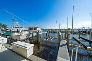 1648 Jupiter Cove Dr, Jupiter, FL 33469, Sold 05/03/21