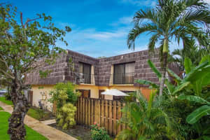 2462 Waterside Dr, Lake Worth, FL 33461, Sold 01/14/21