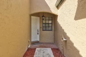 8993 W Sunrise Blvd, Plantation, FL 33322, Sold 12/03/20