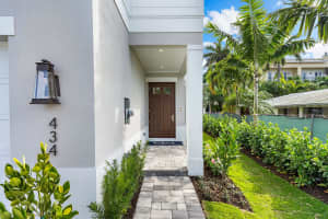 434 NE Wavecrest Way, Boca Raton, FL 33432, Sold 08/03/21