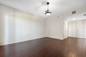 200 E Palmetto Park Rd, Boca Raton, FL 33432, Sold 04/06/22