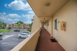 2500 Fiore Way, Delray Beach, FL 33445, Sold 02/22/21