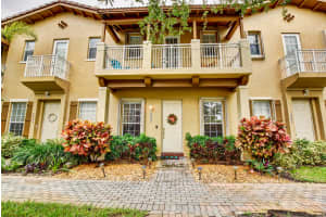 398 NW 25th Ave, Boynton Beach, FL 33426, Sold 12/01/20