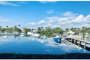 3525 S Ocean Blvd, South Palm Beach, FL 33480, Sold 04/05/21