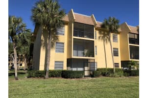 460 NW 20th St, Boca Raton, FL 33431, Sold 05/03/21