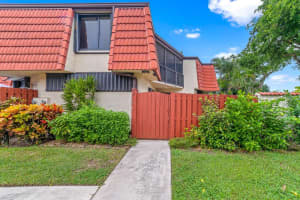 3657 Victoria Dr, West Palm Beach, FL 33406, Sold 12/18/20