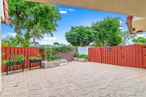 3657 Victoria Dr, West Palm Beach, FL 33406, Sold 12/18/20