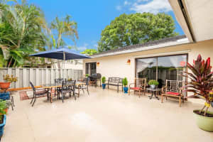 8097 Ambach Way, Hypoluxo, FL 33462, Sold 12/03/20