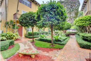 65 SE 5th Ave, Delray Beach, FL 33483, Sold 11/23/20