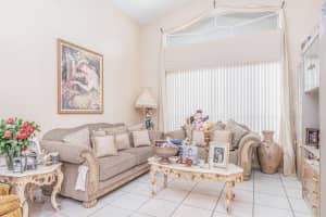 6980 SE Twin Oaks Cir, Stuart, FL 34997, Sold 04/14/21