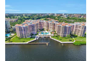 300 SE 5th Ave APT 8030, Boca Raton, FL 33432, Sold 12/27/21