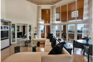 300 SE 5th Ave APT 8030, Boca Raton, FL 33432, Sold 12/27/21