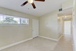 1372 11th St, West Palm Beach, FL 33401, Sold 02/24/21