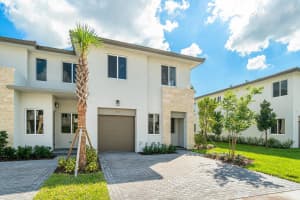 450 Pioneer Way, Royal Palm Beach, FL 33411, Sold 12/07/20