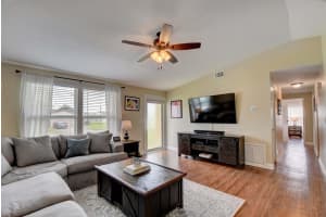8390 Elaine Dr, Boynton Beach, FL 33472, Sold 12/03/20