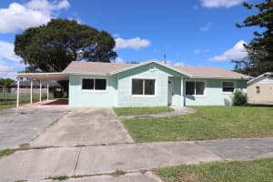 2802 Sheraton Blvd, Fort Pierce, FL 34946, Sold 12/03/20