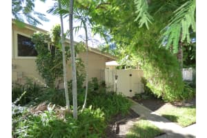 5473 Eagle Lake Dr, Palm Beach Gardens, FL 33418, Sold 03/26/21