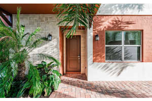 100 NW 69th Cir, Boca Raton, FL 33487, Sold 01/28/21