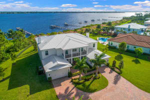 3034 NW Radcliffe Way, Palm City, FL 34990, Sold 02/23/21